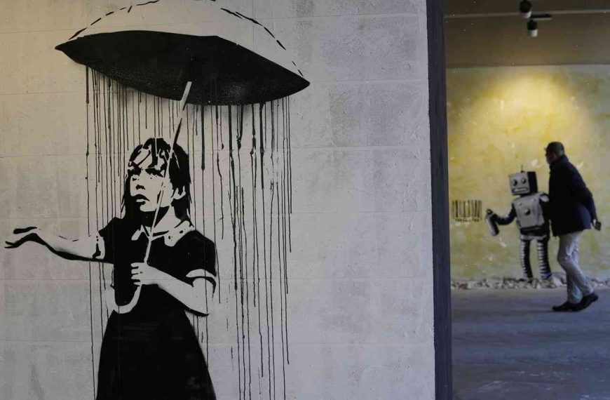 Banksy artwork re-creates ‘Dismaland’ tour for an underground train station in Milan